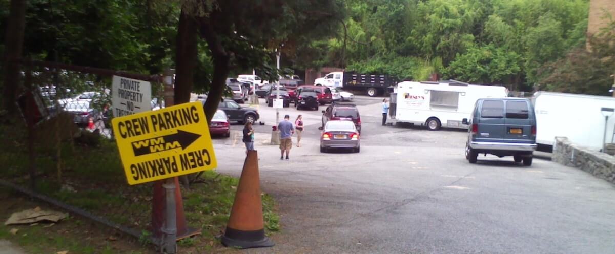 benefits-of-film-crew-parking-lot-sign-min